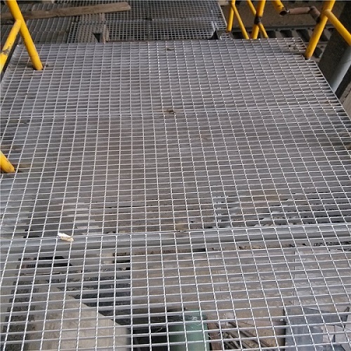 鋼結(jié)構(gòu)平臺(tái)鋼格柵板.jpg 鋼結(jié)構(gòu)平臺(tái)鋼格柵板.jpg