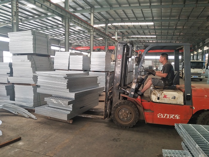 齒形鋼格柵板.jpg 齒形鋼格柵板.jpg